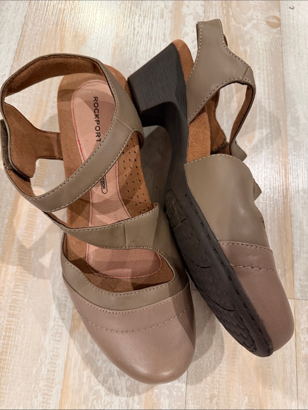 Rockport Women's Taupe Leather Slingback Heels
